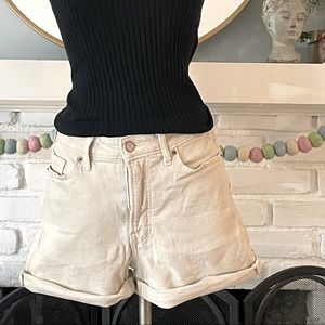 Old Navy Highwaisted minimalist beige mom jean shorts sz.30